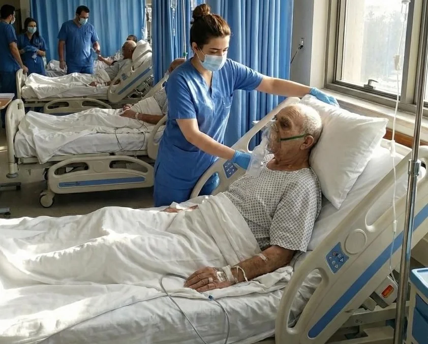 Cabo Ferreira fardado sorrindo no batalhão da Polícia Militar de Rondônia